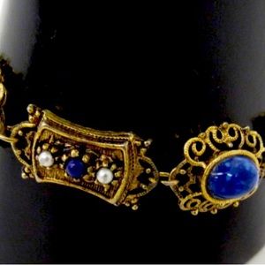Vintage 7 Inch. Art Arthur Gold Tone Blue Lapis & Faux Pearl Bracelet (14.80g.)